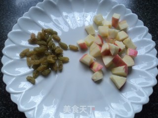 生津止渴润肠通便的---【苹果葡萄干蜂蜜粥】的做法步骤：3