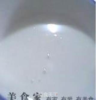 简单美味炸带鱼的做法步骤：1
