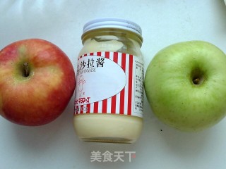 营养丰富、口感新鲜----苹果沙拉的做法步骤：1