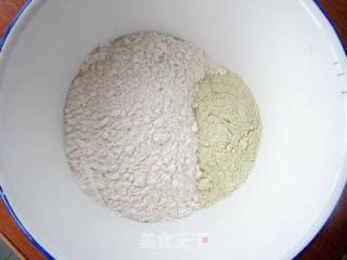 西红柿绿豆面的做法步骤：1