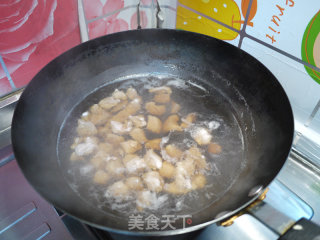 用勺吃也照样香—新疆手抓饭的做法步骤：3