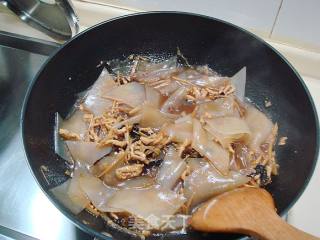 秋冬家常菜“肉丝烩拉皮”的做法步骤：18