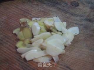 雪菜地木耳的做法步骤：2
