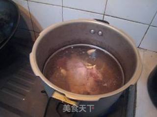 千张排骨煲的做法步骤：2