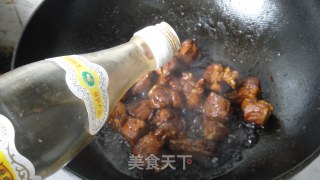超级好吃的----------话梅烧排骨的做法步骤：8