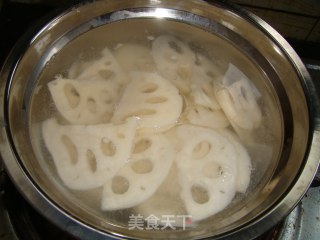 红油藕片的做法步骤：3