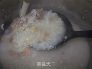 瑶柱虾米猪骨粥的做法步骤：5