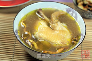 石斛灵芝炖鸡汤的做法步骤：6