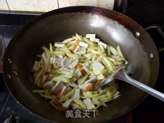 苏北土味----------茭白烧豆腐的做法步骤：10
