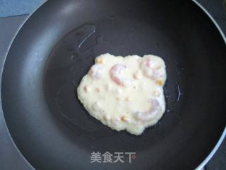 玉米粒虾仁蛋饼的做法步骤：7