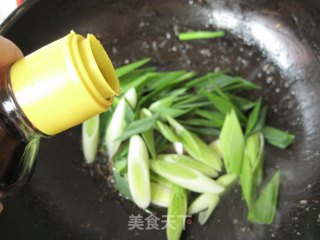青蒜炒猪肝的做法步骤：6