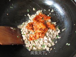 【可口可乐—健康家庭火锅】韩国泡菜火锅的做法步骤：3