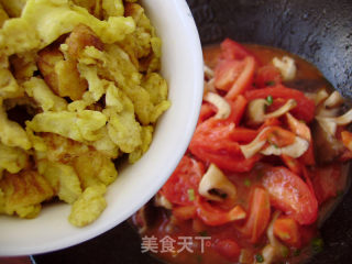 家常菜----香菇西红柿炒鸡蛋的做法步骤：8