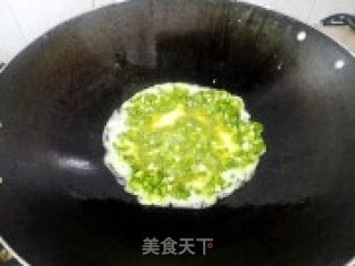 简易快餐--韭菜煎蛋饭的做法步骤：4