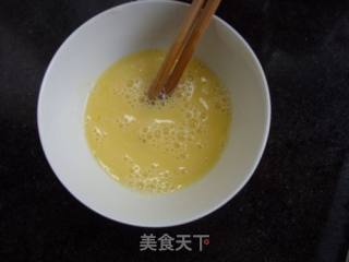 虾仁蛋炒饭的做法步骤：2