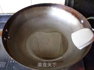 虾仁蛋炒饭的做法步骤：4
