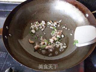 虾仁蛋炒饭的做法步骤：8