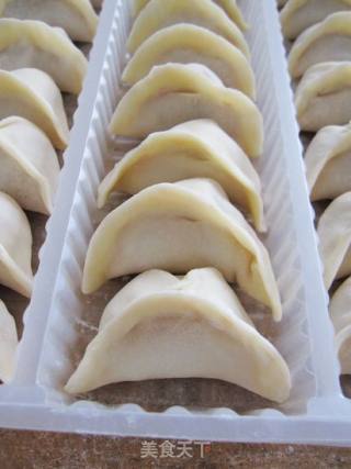 小文子出品~~【胡萝卜水饺】的做法步骤：17