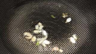 毛豆烧臭豆腐的做法步骤：7
