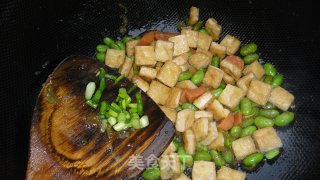毛豆烧臭豆腐的做法步骤：16