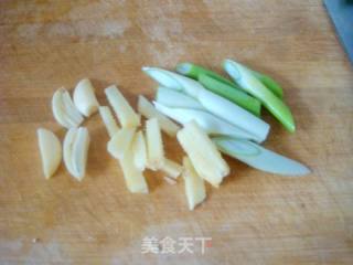 素炒西芹三丝的做法步骤：9
