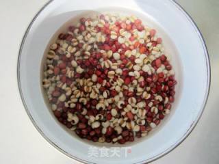 薏米红豆饭的做法步骤：2