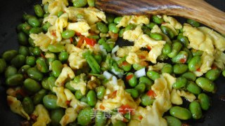 剁椒毛豆炒鸡蛋的做法步骤：12
