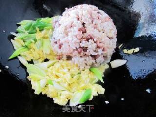 大葱鸡蛋炒薏米红豆饭的做法步骤：6