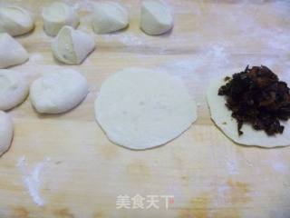 【怡汝私房面点】梅菜包子的做法步骤：12