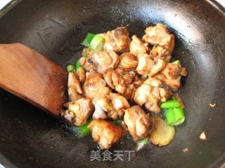 栗子鸡块的做法步骤：5