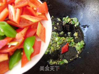 家常菜----辣椒炒鸡肝的做法步骤：4