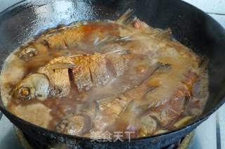 乳香鲫鱼的做法步骤：6
