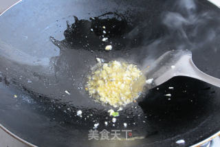脆皮肠青菜炒饭的做法步骤：3