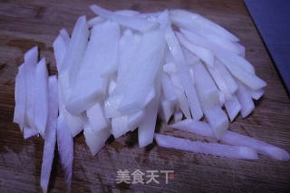 双椒萝卜丝的做法步骤：2
