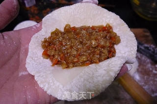 胡萝卜肉馅儿盒子的做法步骤：9