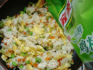 剩饭的美味---香芹蛋炒饭的做法步骤：8