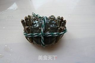 盐焗蟹的做法步骤：4