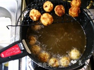【晶制日餐】豆腐小丸子的做法步骤：5
