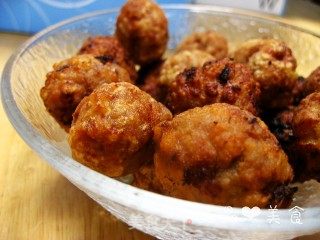 【晶制日餐】豆腐小丸子的做法步骤：6