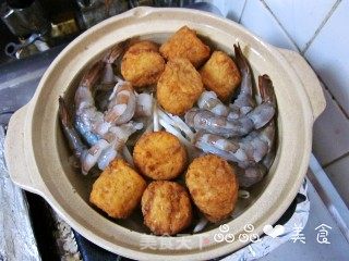 营养又美味——豆乳海鲜锅的做法步骤：7
