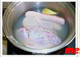 梅菜扣肉的做法步骤：1