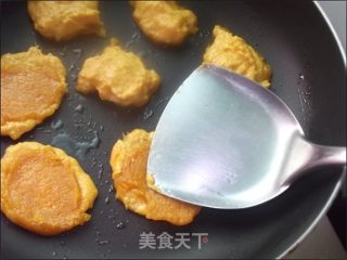 健康美味 南瓜煎饼的做法步骤：10