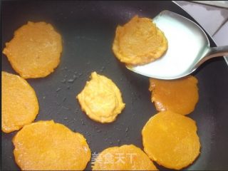 健康美味 南瓜煎饼的做法步骤：11