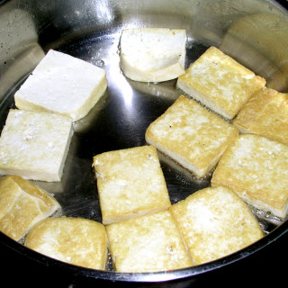 “蘑”力“食”足——蚝油双菇豆腐的做法步骤：5