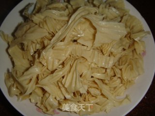 蛋白肉炒肉丝的做法步骤：4
