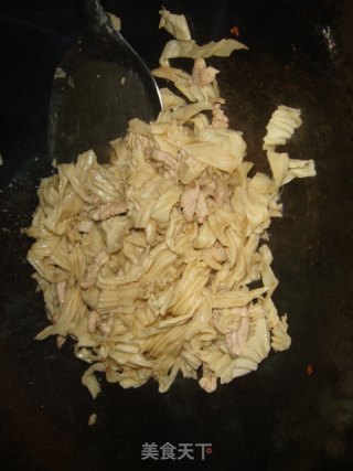 蛋白肉炒肉丝的做法步骤：7