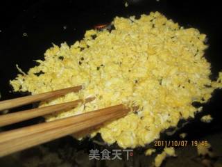 韭菜盒子的做法步骤：1