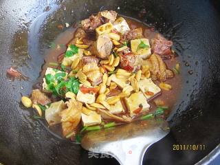 鸭腿炖豆腐的做法步骤：7