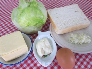 乳酪鸡蛋吐司的做法步骤：1