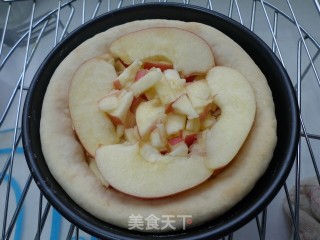 风味独特----苹果披萨的做法步骤：12